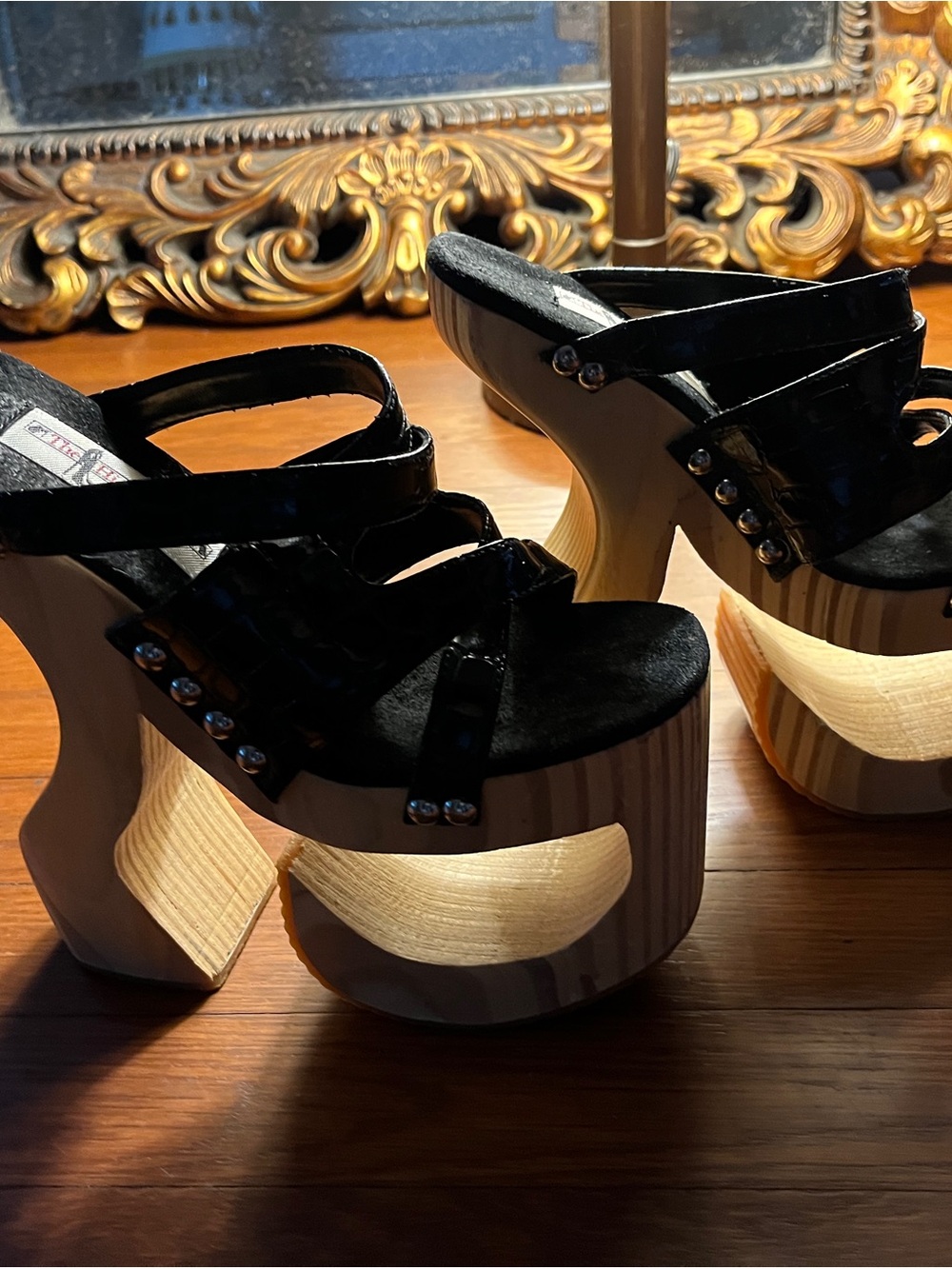 Black Faux-Croc Platform Sandals with Sculpted Wooden Heel - Picture 3 of 4